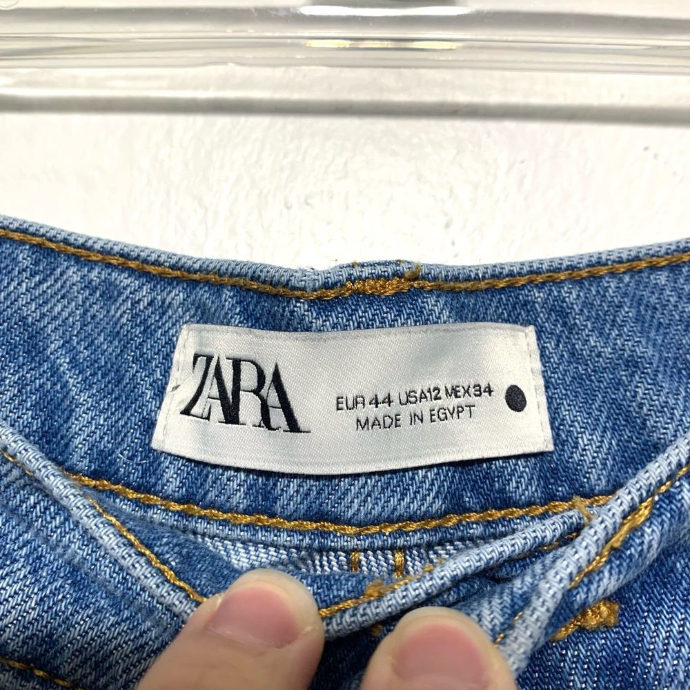 Zara High Rise Distressed Blue Jeans - Picture 4 of 9
